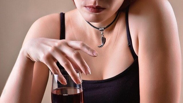 ワインのポリフェノールは効果なし？健康に良い飲み方とは？