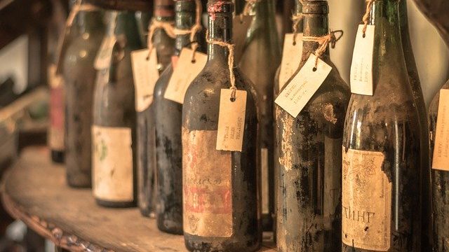 安いワインの賞味期限はいつまで？保存・熟成させる方法はある？